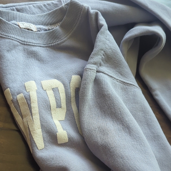 Newport Women's Lavender Crewneck Sweater Size Small - Picture 6 of 7